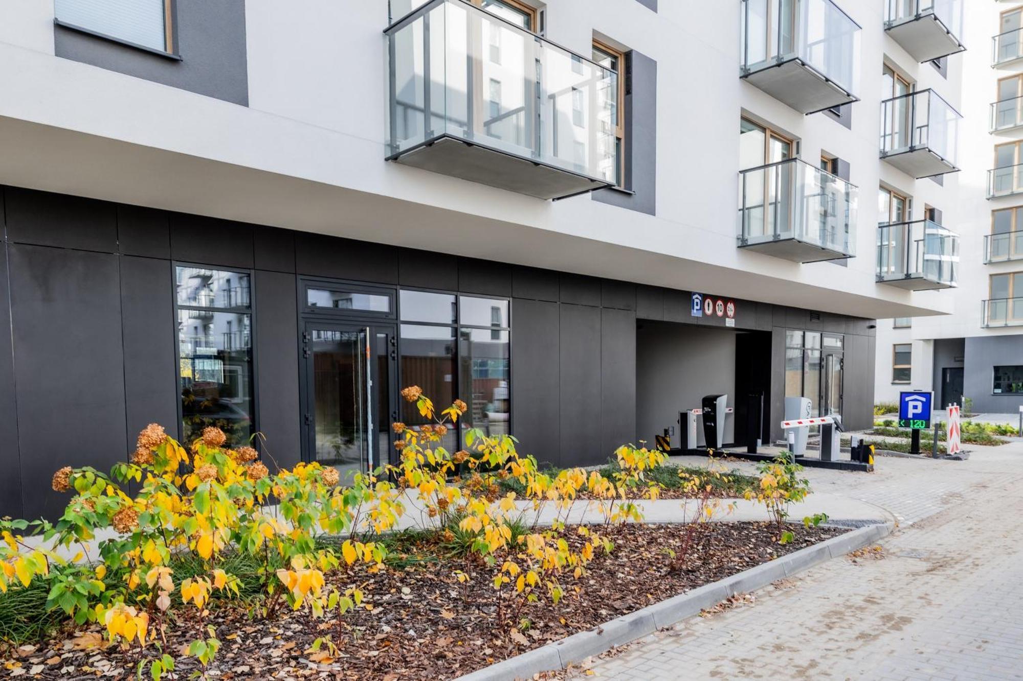 Aparthotel Mokotow Business Center By Noclegi Renters Varşovia Exterior foto